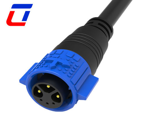 Enchufe y toma de corriente para luces de crecimiento